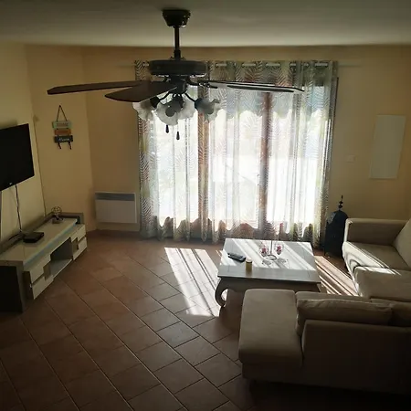 E Hébergement de vacances Rottani