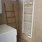 E בית נופש Rottani