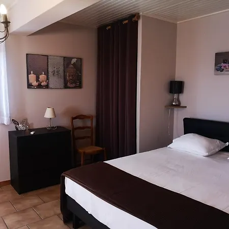 E Holiday home *